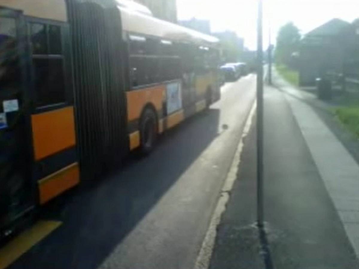 il marciapiede è una parte della strada riservata alle biciclette